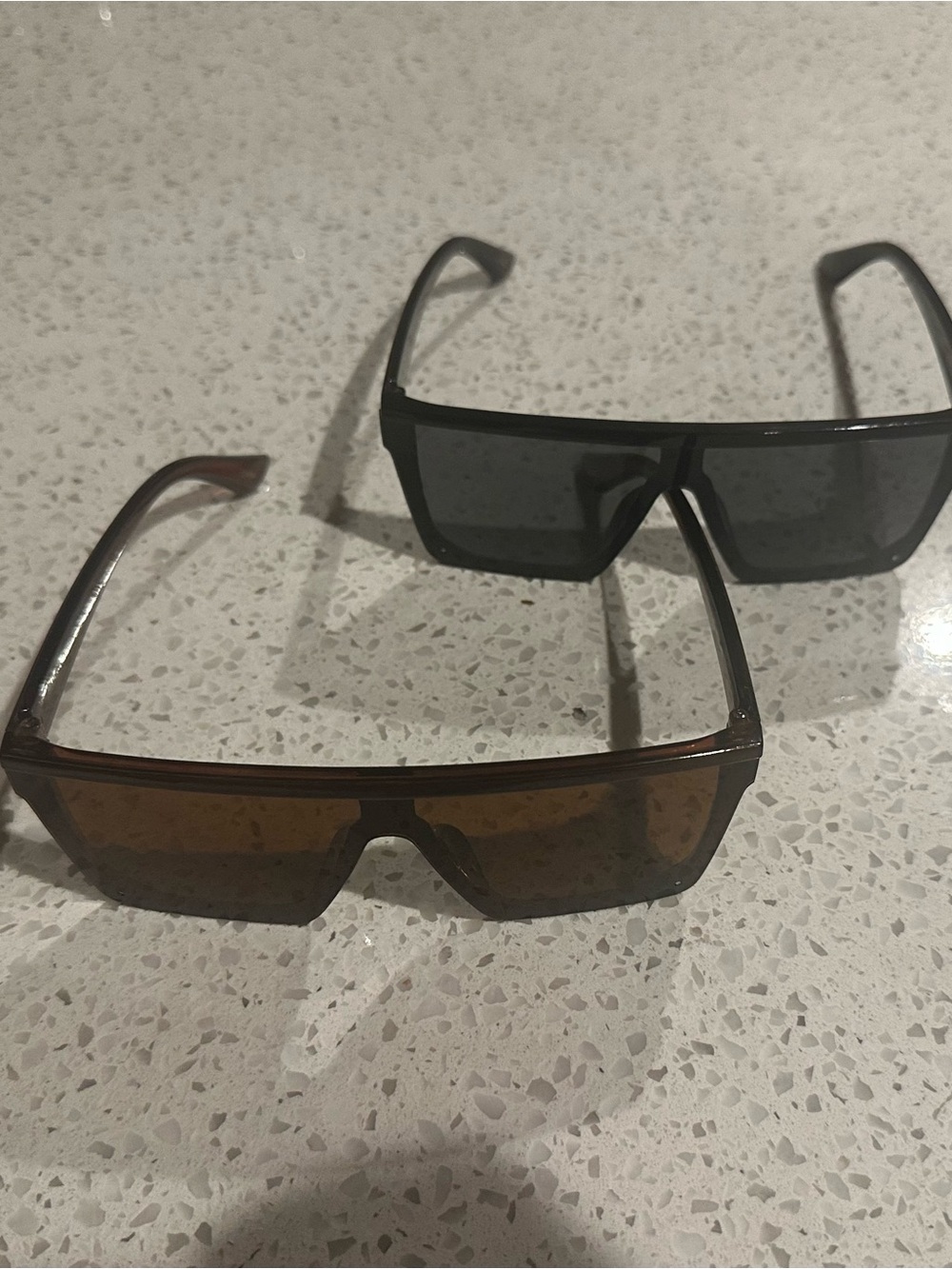 (Set of 2) Women’s Sleek Rectangular Sunglasses - Black & Brown Lenses